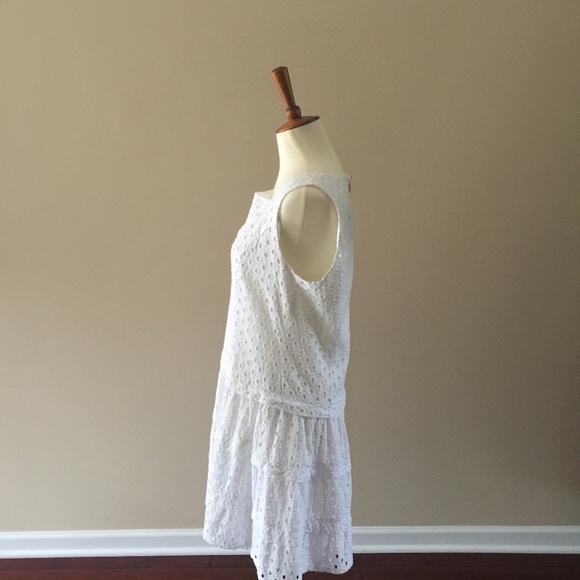 Sail-to-Sable-White-Sleeveless-Eyelet-Dress-Lined - Picture 4 of 8